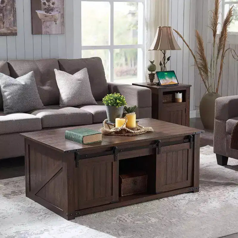 Table basse relevable de style ferme avec porte de grange coulissante et rainurée