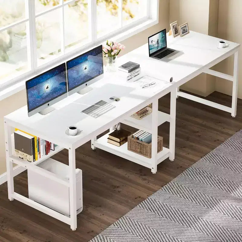 Bureau d'ordinateur avec étagère à livres